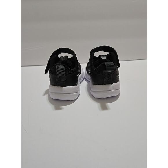 Nike Cosmic Runner TD (toddler ) HM4401 black and white sneaker NIB sz 4C - Picture 8 of 13